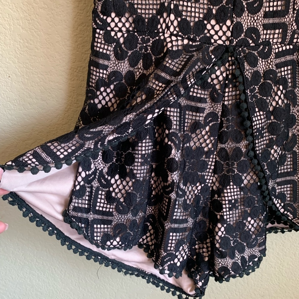 NWT TOBI Lace Skirted V-Neck Romper - Picture 7 of 8